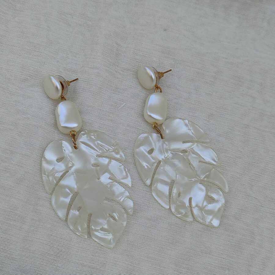 bae leaf earrings