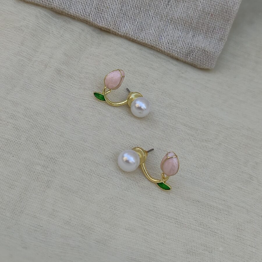 tulip stud earrings